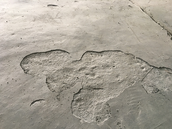 地面起砂为什么不建议刮水泥浆