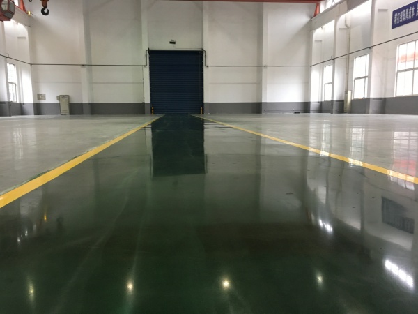 中石油压缩机厂彩色固化剂地坪施工案例